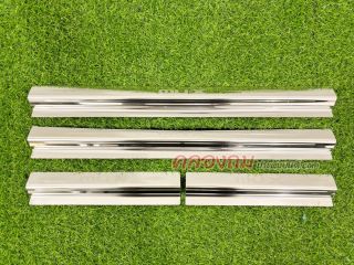 ชายบันได MU-X 2014-2020