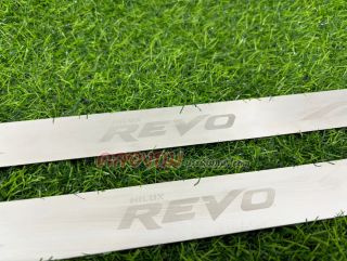 ชายบันได Toyota Revo Cab 2015