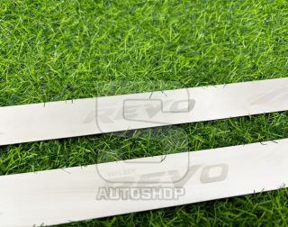 ชายบันได Toyota Revo Cab 2015