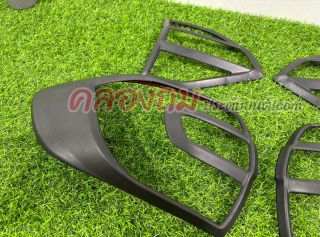 ครอบไฟหน้า Ford Everest 2015-2018 (ผิวดำ)