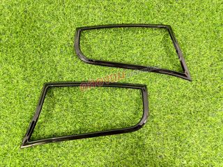 ครอบไฟหน้า Mitsubishi triton 2023-2024 (ดำเงา)