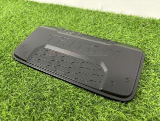 ครอบฝาถังน้ำมัน Mitsubishi Triton 2023 (ดำด้านโลโก้ดำ-โลโก้แดง)