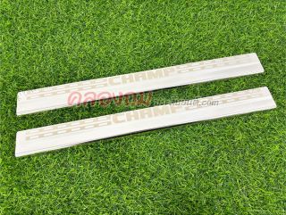 ชายบันได Hilux champ 2024