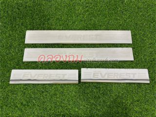 ชายบันได Ford Everest 2015