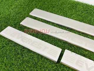 ชายบันได Ford Everest 2015