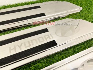 ชายบันได Hyundai H1