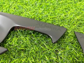 เบ้าประตู Almera 2020 ดำด้าน 