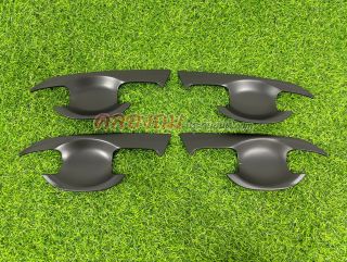 เบ้าประตู Almera 2020 ดำด้าน 