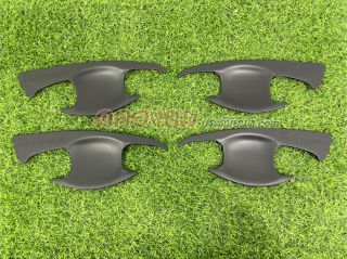 เบ้ารองมือเปิดประตู Toyota Fortuner 2015