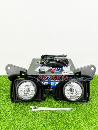 ไฟตัดหมอก Toyota Hiace 2014 เ