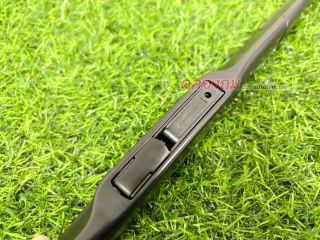 ใบปัดน้ำฝน ขนาด 22+26 นิ้ว กล่องเขียว 1 คู่ จาก DIAMOND EYE